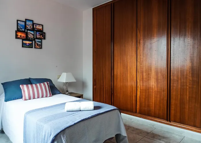 Bright House With Working Space El Medano (Tenerife)