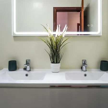 Bright House, Pool & Workspace Near Medano *