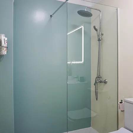 Apartamento Bright House With Working Space *