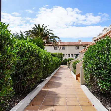 Bright House With Working Space Apartamento *