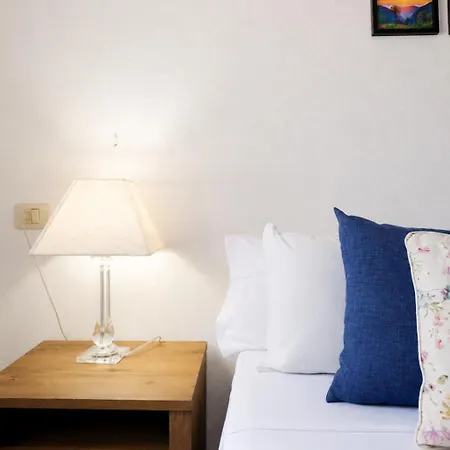 Bright House, Pool & Workspace Near Medano