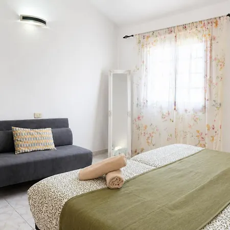 Bright House, Pool & Workspace Near Medano Διαμέρισμα *