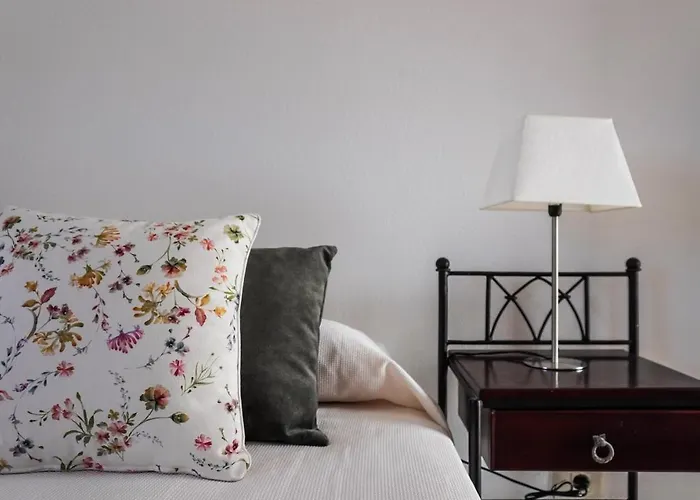 Apartament Bright House With Working Space