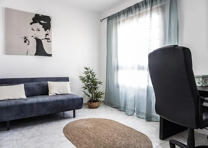 Bright House With Working Space Apartament El Médano