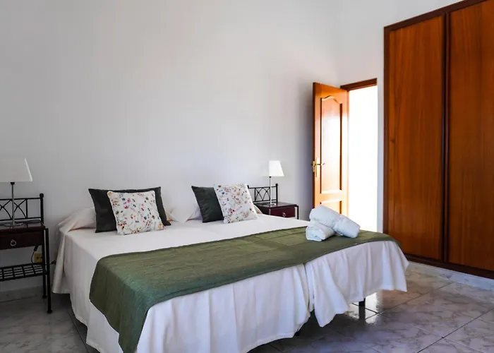 Apartament Bright House With Working Space *