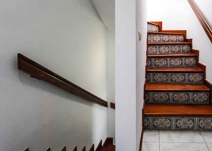 Bright House With Working Space Apartament