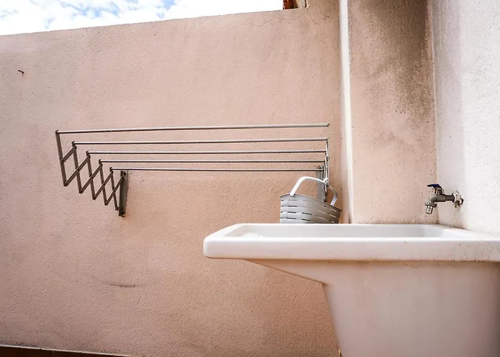 Apartament Bright House With Working Space